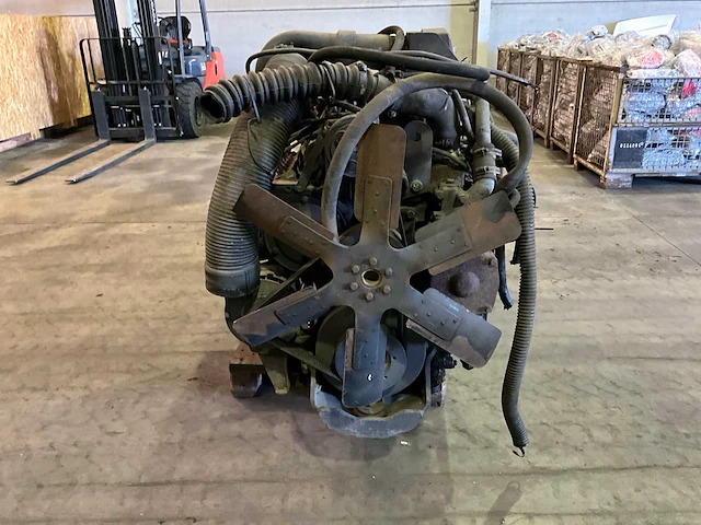 Cat 3306di dieselmotor met versnellingsbak - afbeelding 10 van  17