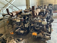 Cat dieselmotor 4 cil 165hp inclusief camiva waterpomp (6x) - afbeelding 17 van  23