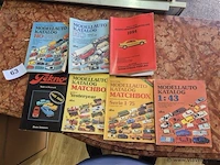 Catalogus miniatuur auto's - afbeelding 1 van  3
