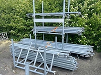 Catari - us - scaffolding - afbeelding 1 van  2
