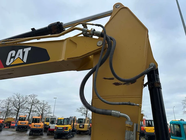 Caterpillar - 2008 - 323dl - rupsgraafmachine - afbeelding 6 van  59