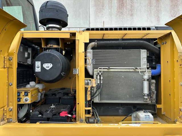 Caterpillar - 2008 - 323dl - rupsgraafmachine - afbeelding 21 van  59