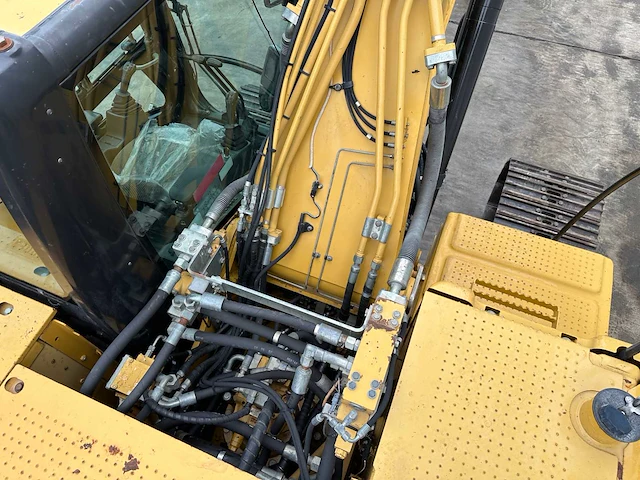 Caterpillar - 2008 - 323dl - rupsgraafmachine - afbeelding 30 van  59
