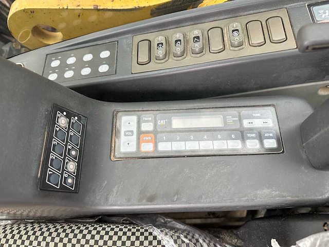 Caterpillar - 2008 - 323dl - rupsgraafmachine - afbeelding 47 van  59