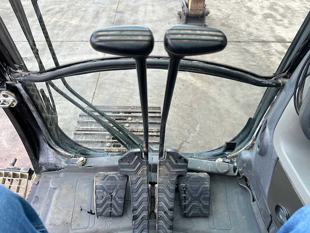 Caterpillar - 2008 - 323dl - rupsgraafmachine - afbeelding 51 van  59