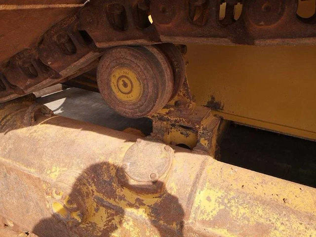 Caterpillar - 2015 - d6t lgp - bulldozer - afbeelding 16 van  67