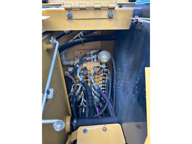 Caterpillar - 2017 - 305.5e2 - minigraafmachine - afbeelding 16 van  40