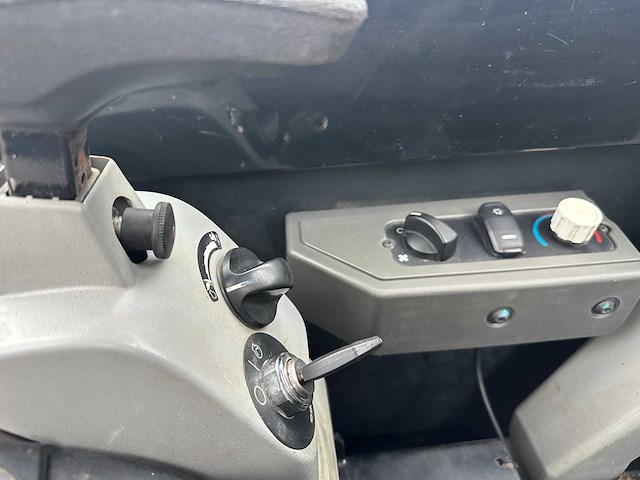 Caterpillar - 2018 - 305.5e2 - midigraafmachine - afbeelding 29 van  43