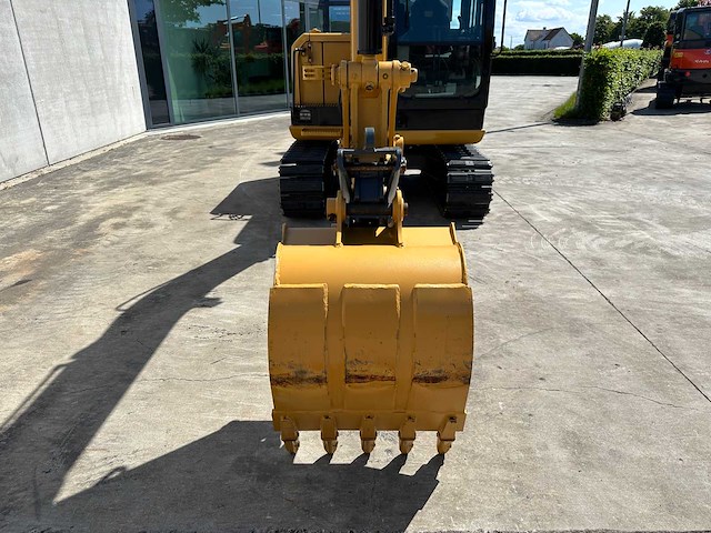 Caterpillar - 2018 - 305.5e2 - midigraafmachine - afbeelding 2 van  40