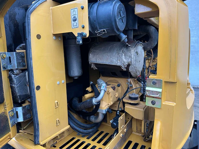 Caterpillar - 305.5 - midigraafmachine - afbeelding 29 van  47