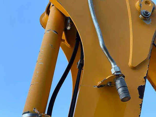 Caterpillar - 428f - graaflaadmachine - 2013 - afbeelding 4 van  33
