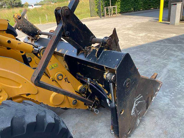 Caterpillar - 428f - graaflaadmachine - 2013 - afbeelding 13 van  33