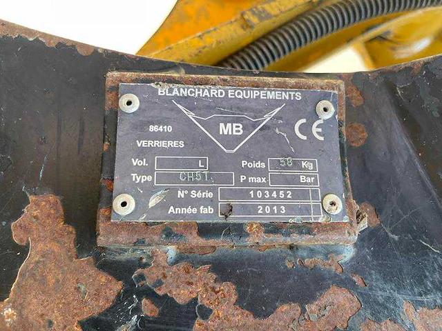Caterpillar - 428f - graaflaadmachine - 2013 - afbeelding 26 van  33