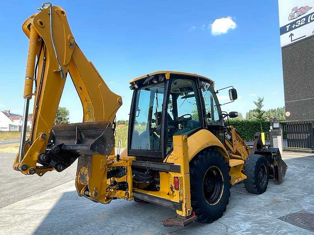 Caterpillar - 428f - graaflaadmachine - 2013 - afbeelding 23 van  33