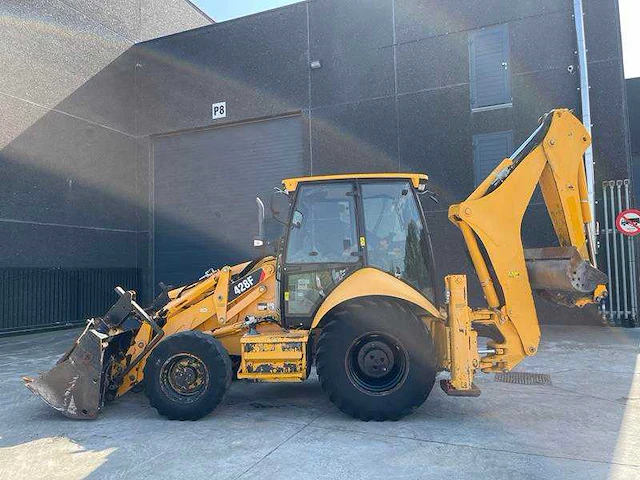 Caterpillar - 428f - graaflaadmachine - 2013 - afbeelding 29 van  33
