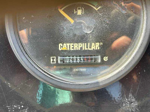 Caterpillar - cb 24 - asfaltwals - 2011 - afbeelding 6 van  15