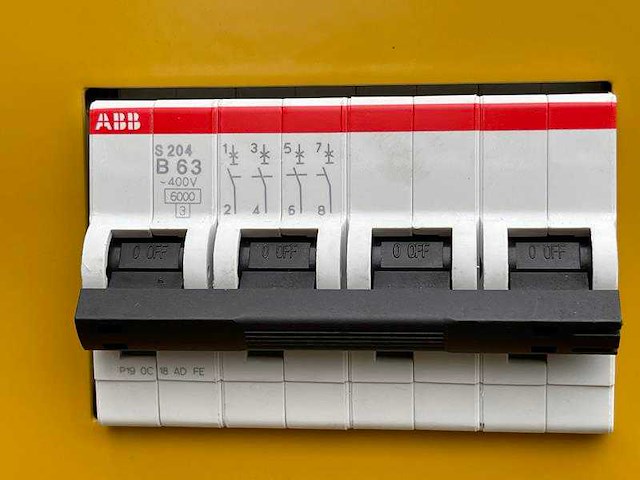 Caterpillar - de 33 e - power generator - afbeelding 17 van  19