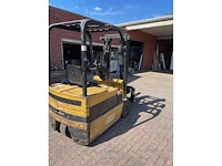 Caterpillar - f30 - vorkheftruck - afbeelding 3 van  4