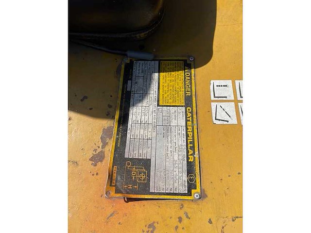 Caterpillar - f30 - vorkheftruck - afbeelding 4 van  4