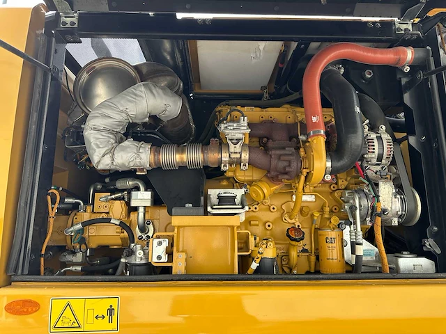 Caterpillar- 2019 - m314f - bandengraafmachine - afbeelding 24 van  65