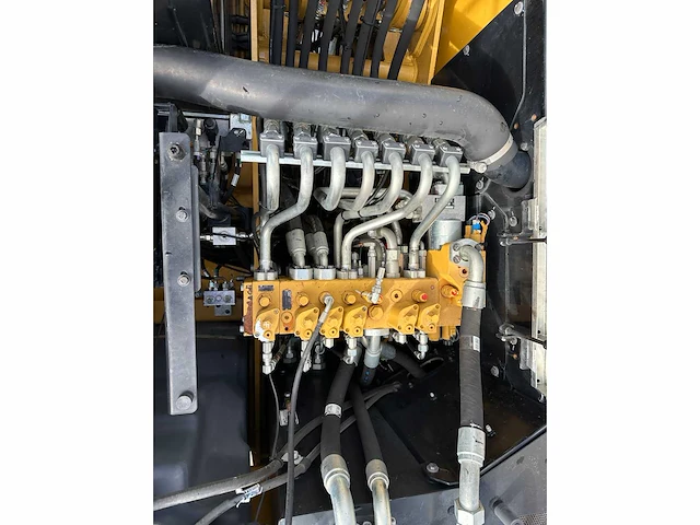Caterpillar- 2019 - m314f - bandengraafmachine - afbeelding 41 van  65