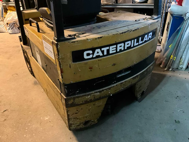 Caterpillar f30 vorkheftruck - afbeelding 9 van  17