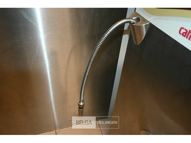 Cattabriga pasteurisatie machine - afbeelding 10 van  10