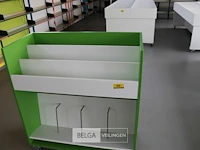 Cd kastje op wielen - afbeelding 1 van  1