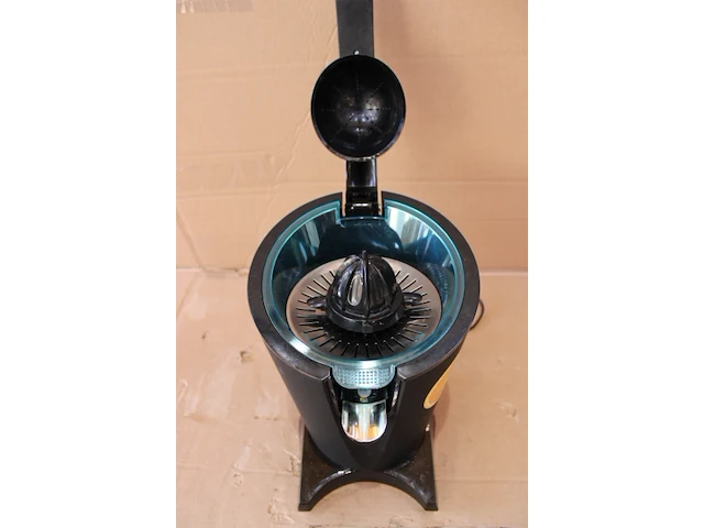 Cecotec elektrische arm citruspers - afbeelding 4 van  6