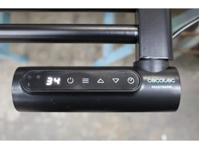 Cecotec elektrische handdoekradiator - afbeelding 2 van  4
