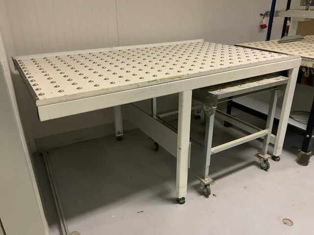 Cedal rollentafel met pneumatische pers - afbeelding 13 van  14