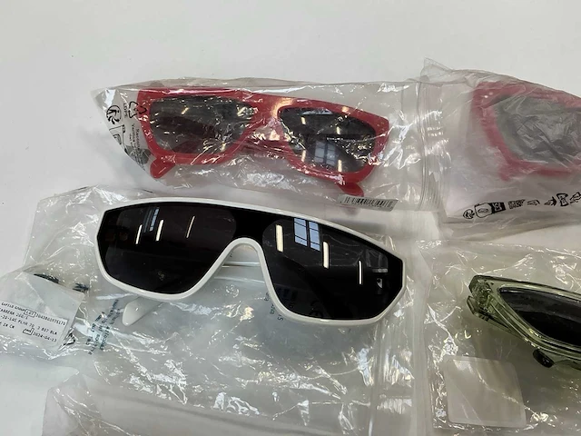 Celine zonnebril (15x) - afbeelding 2 van  9