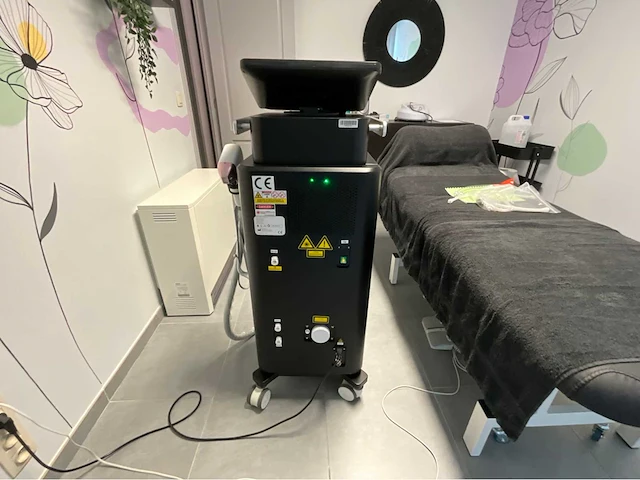 Celsius laser 4d permanente ontharing lichaamsverzorging - afbeelding 18 van  22