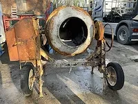 Cementmolen paes - afbeelding 9 van  10