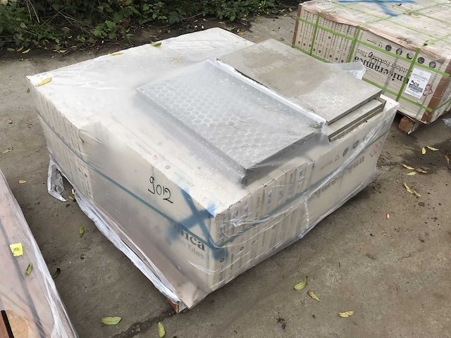 Cemento light uniceramica naturale zwembad hoekstukken met overhangende boord ca. 48lm - afbeelding 2 van  2