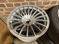 Centerlock wielen - afbeelding 1 van  7