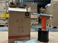 Centurius pneumatic rivet gun