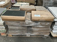 Ceramic tile
