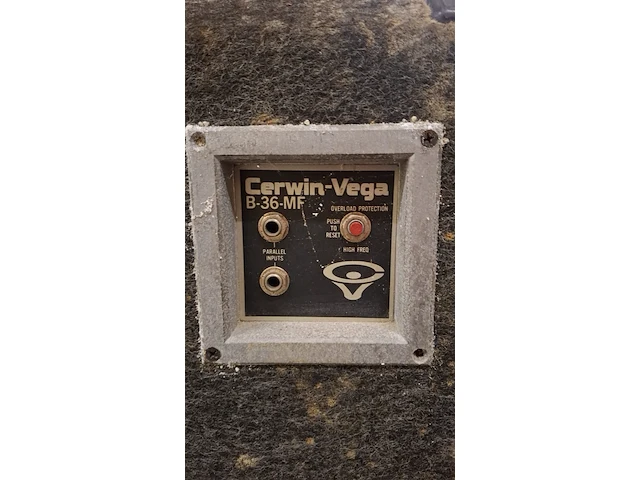 Cerwin vega bass kasten - afbeelding 1 van  5