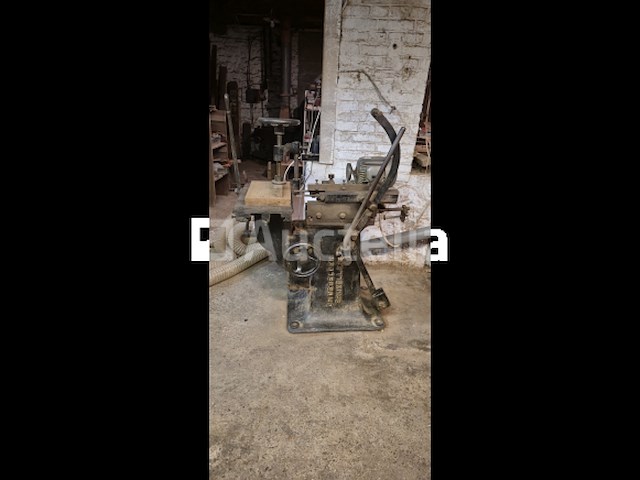 Ch debelder lontboormachine – oude, gemotoriseerde, robuuste machine - afbeelding 3 van  8