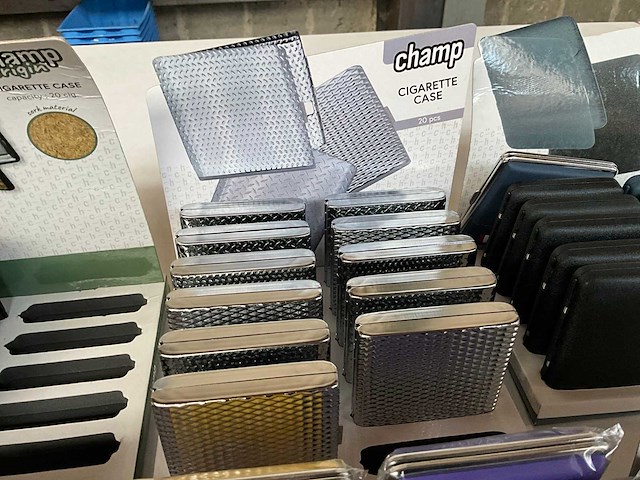 Champ diverse sigaretten cases (62x) - afbeelding 6 van  7