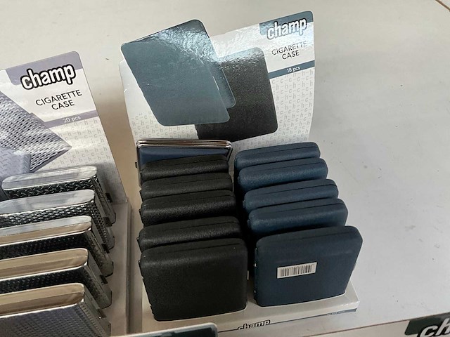 Champ diverse sigaretten cases (62x) - afbeelding 7 van  7