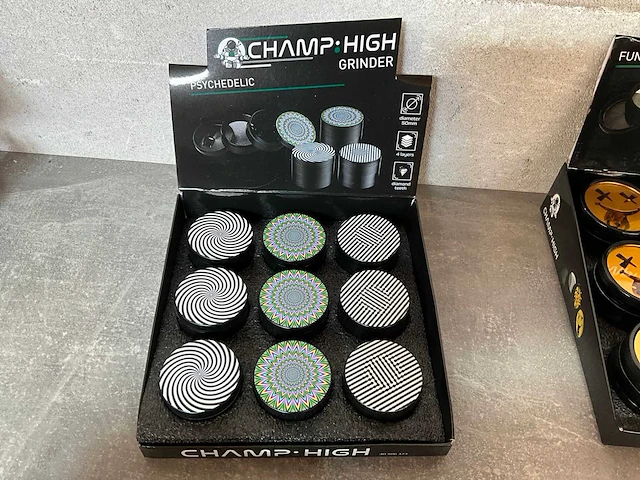 Champ high diverse grinders in display (52x) - afbeelding 4 van  6
