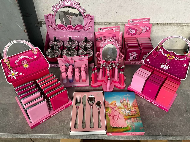 Champ mix kavel diversen in roze thema - afbeelding 1 van  9