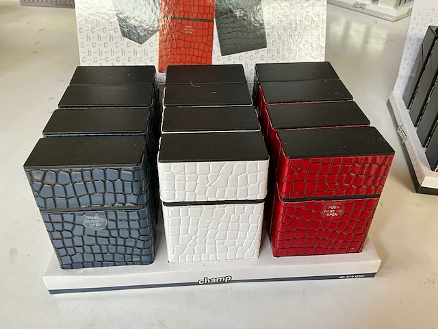 Champ sigaretten case in display (36x) - afbeelding 5 van  7