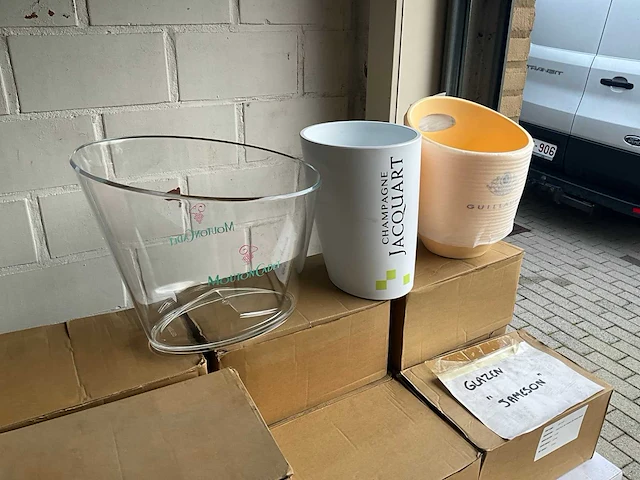 Champagne, rode wijn ijsemmer wijn en drank accessoire (7x) - afbeelding 1 van  4