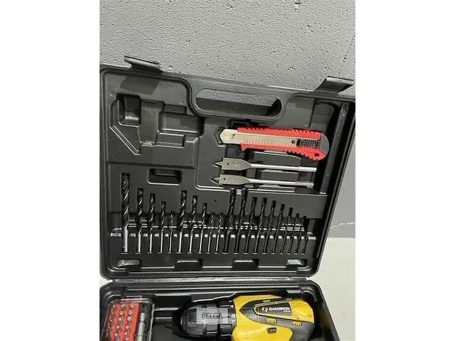 Champion cp-1516ge accu schroef-/boormachine set met 2 accu’s - afbeelding 5 van  6