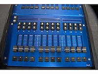 Chamsys - playback wing - light mixing console - afbeelding 4 van  17