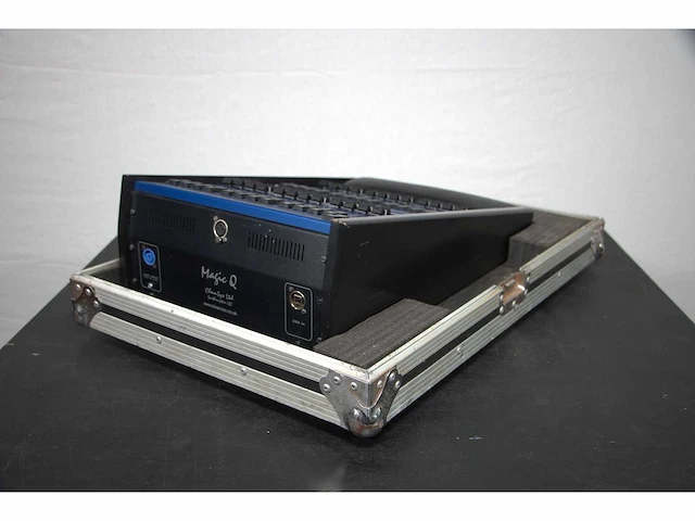 Chamsys - playback wing - light mixing console - afbeelding 16 van  17