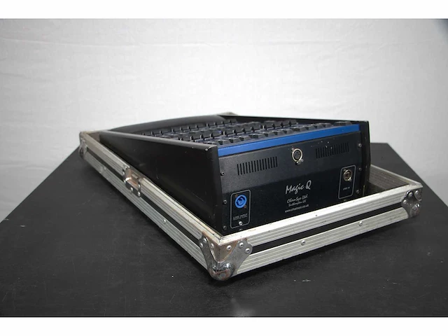 Chamsys - playback wing - light mixing console - afbeelding 17 van  17